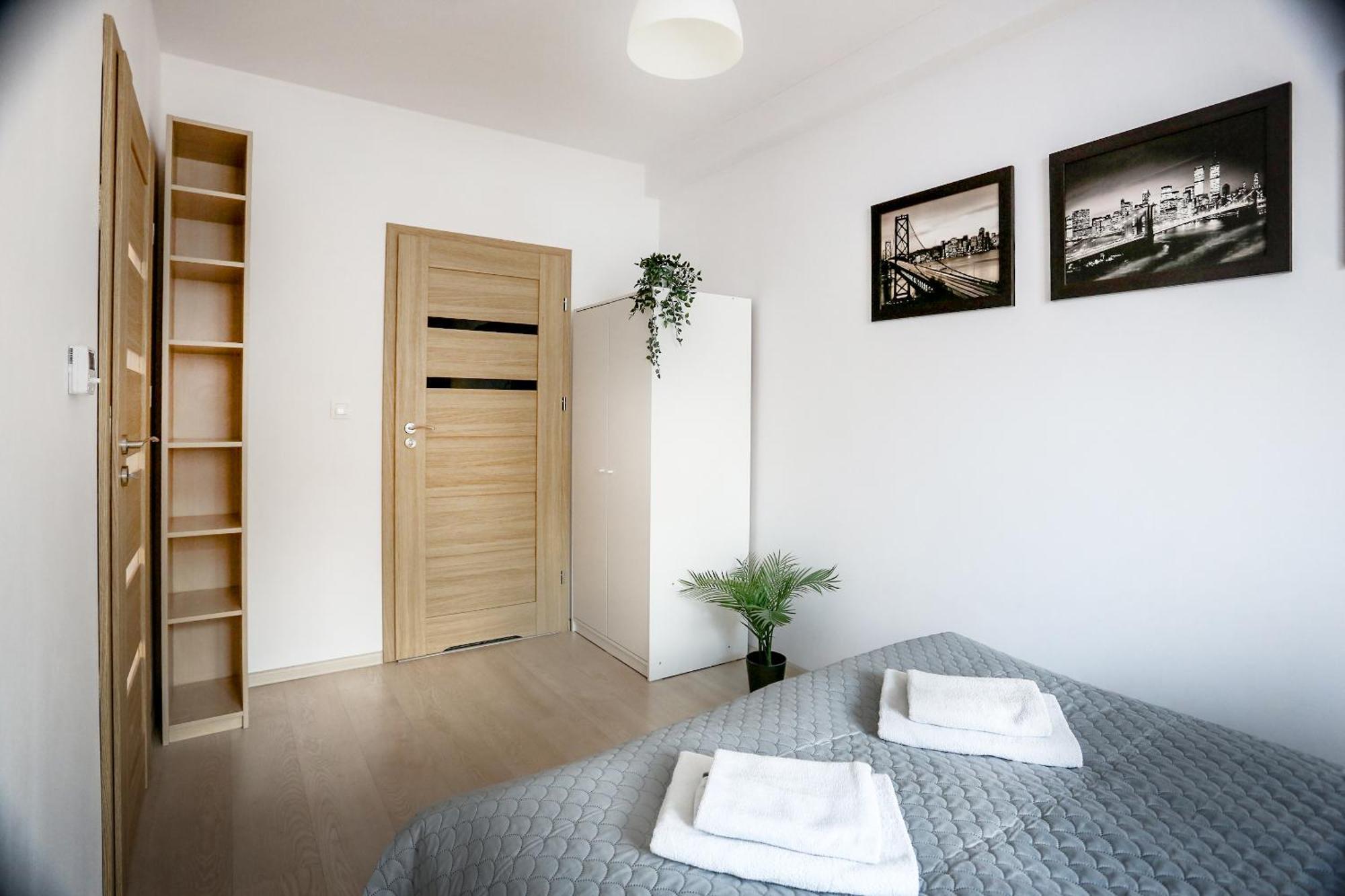 Fully-Furnished Apartment With Air Conditioning For Families, Cracow Old Town Cracovie Extérieur photo