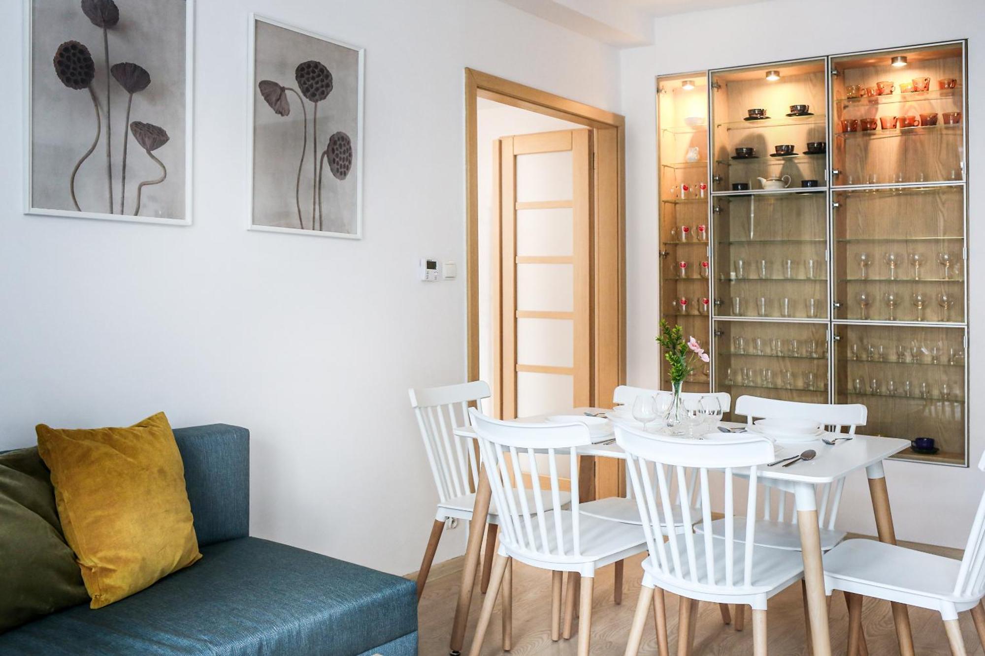 Fully-Furnished Apartment With Air Conditioning For Families, Cracow Old Town Cracovie Extérieur photo