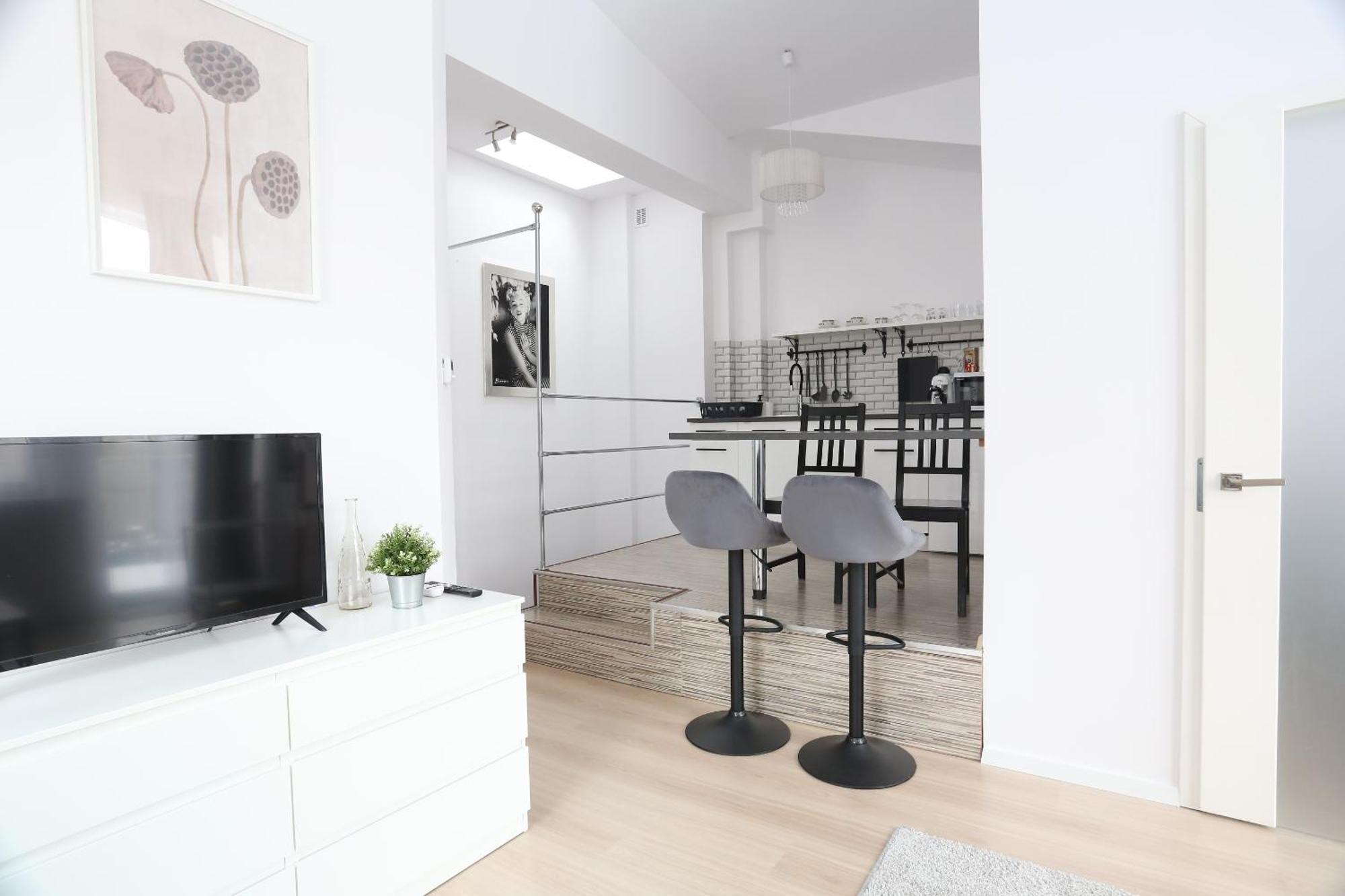 Fully-Furnished Apartment With Air Conditioning For Families, Cracow Old Town Cracovie Extérieur photo